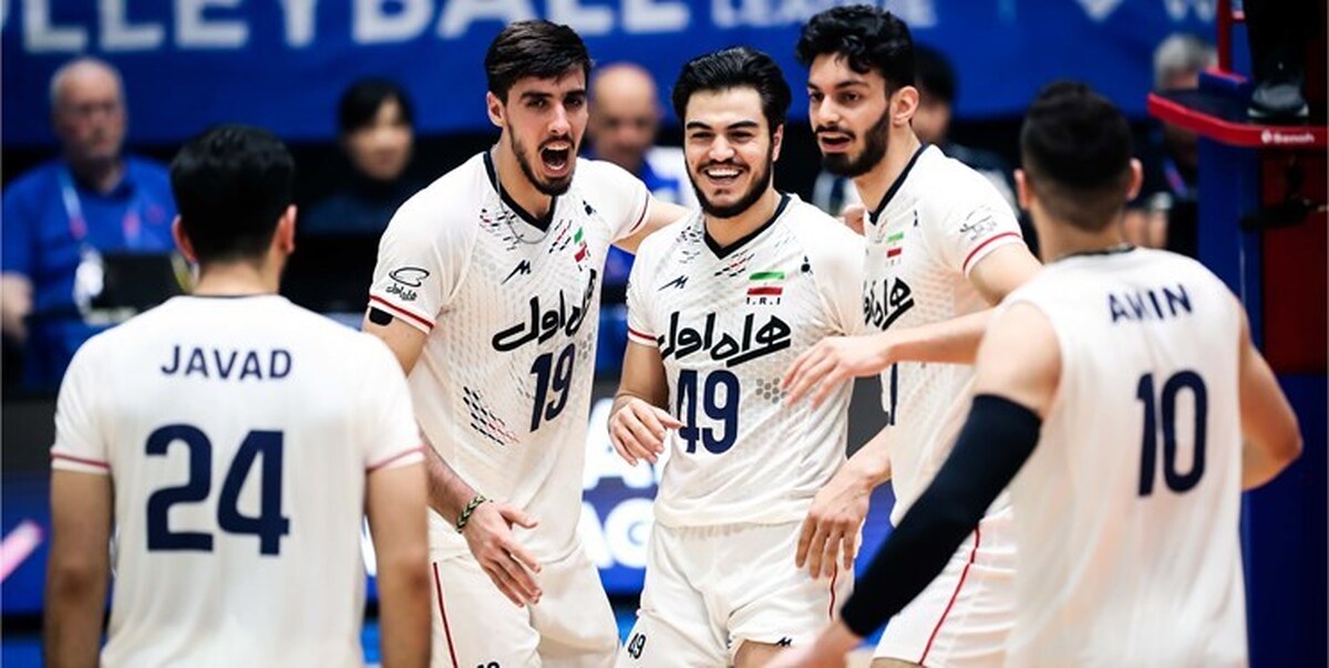 معروف با یک مربی خارجی رقابت میکند