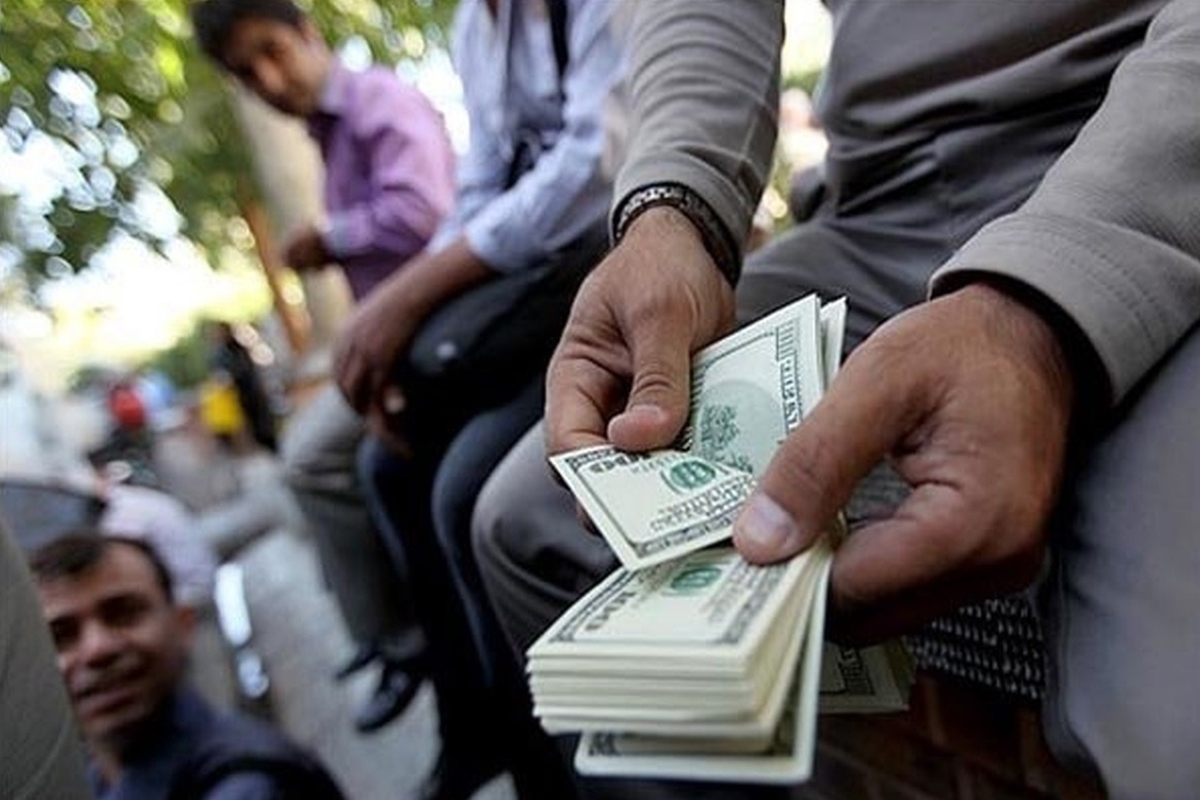 قیمت ارز امروز سه‌شنبه ۲۴ بهمن ۱۴۰۲ در بازار آزاد؛ دلار، یورو و پوند چند معامله شد؟