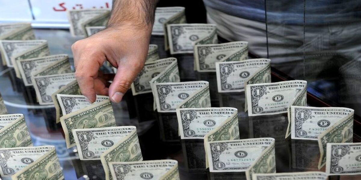 قیمت دلار در بازار آزاد چهارمین روز از بهمن‌ماه؛ دلار ۵۵ هزار تومان شد
