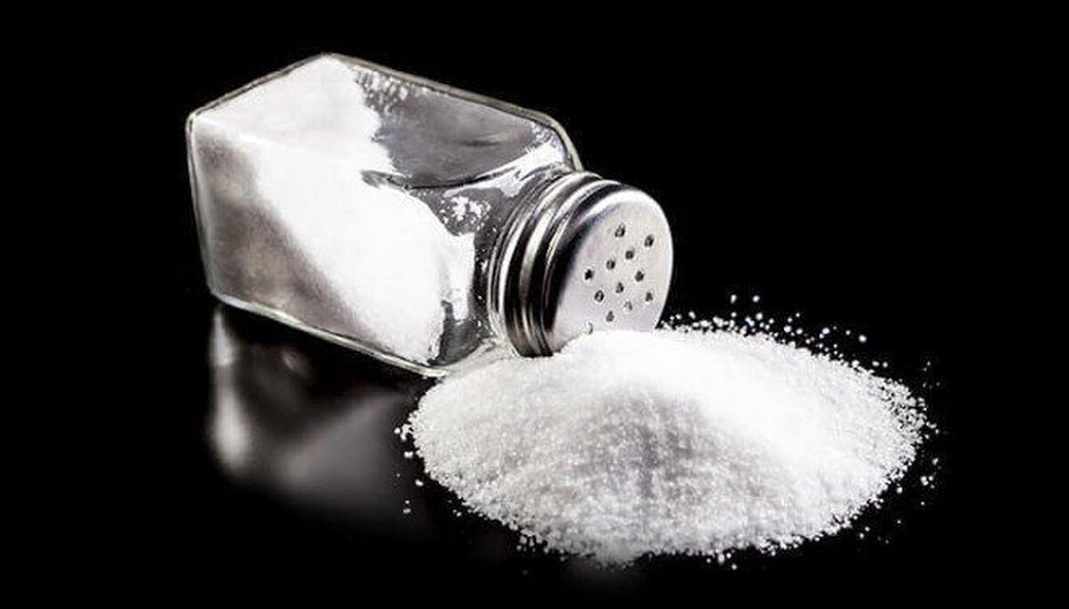 ایرانی‌ها روزی چقدر نمک می‌خورند؟