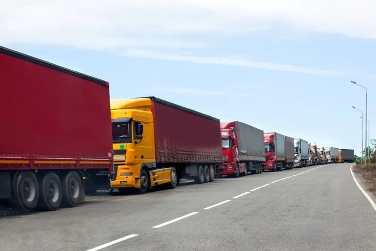 دلیل طولانی شدن توقف کامیون‌های ایرانی در مرز ترکیه چیست؟