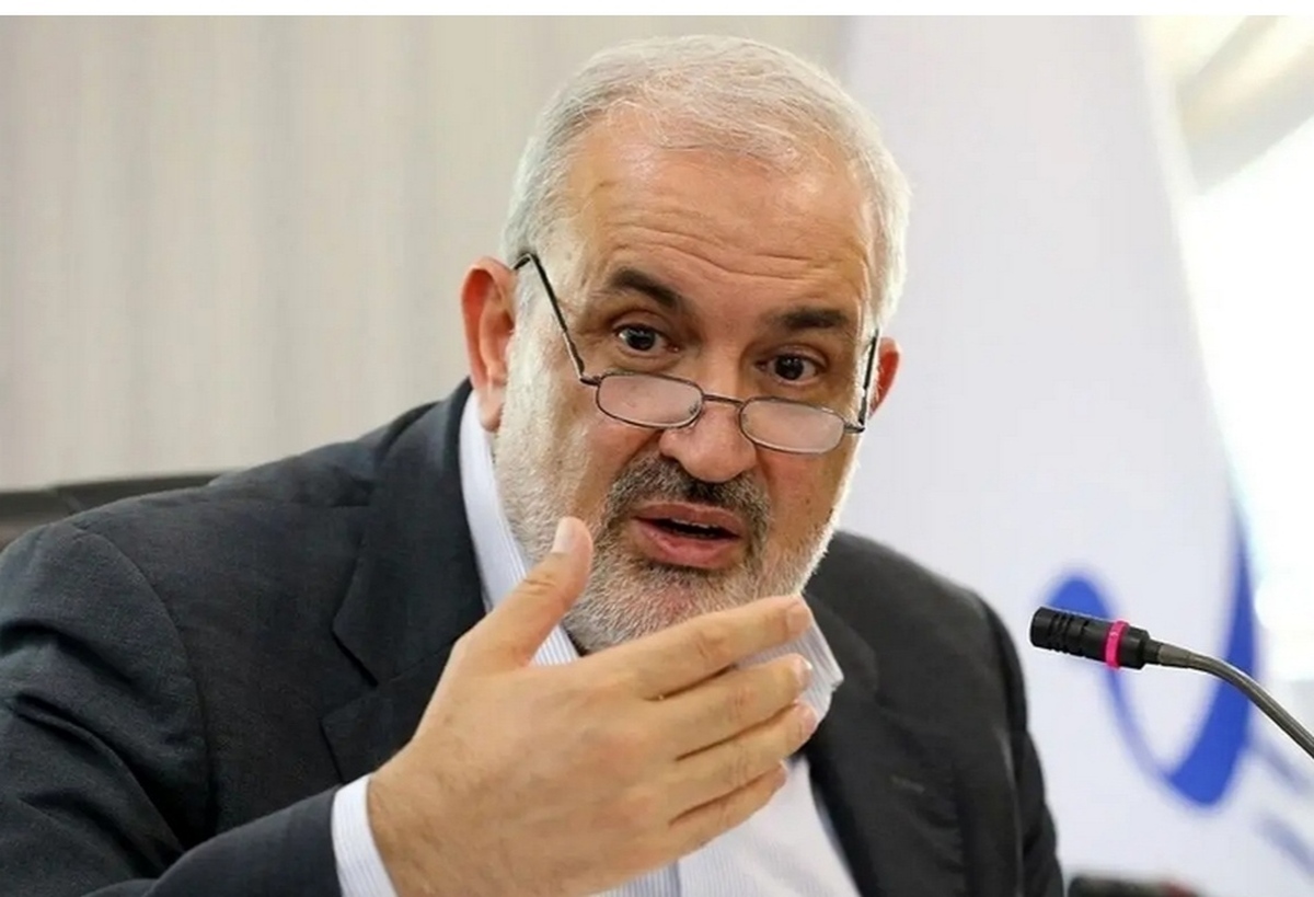 وزیری که با شنیدن نام خودروی خارجی دست دوم کهیر میزند!