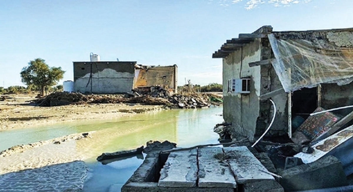 زندگي ميان منگنه تبعيضها