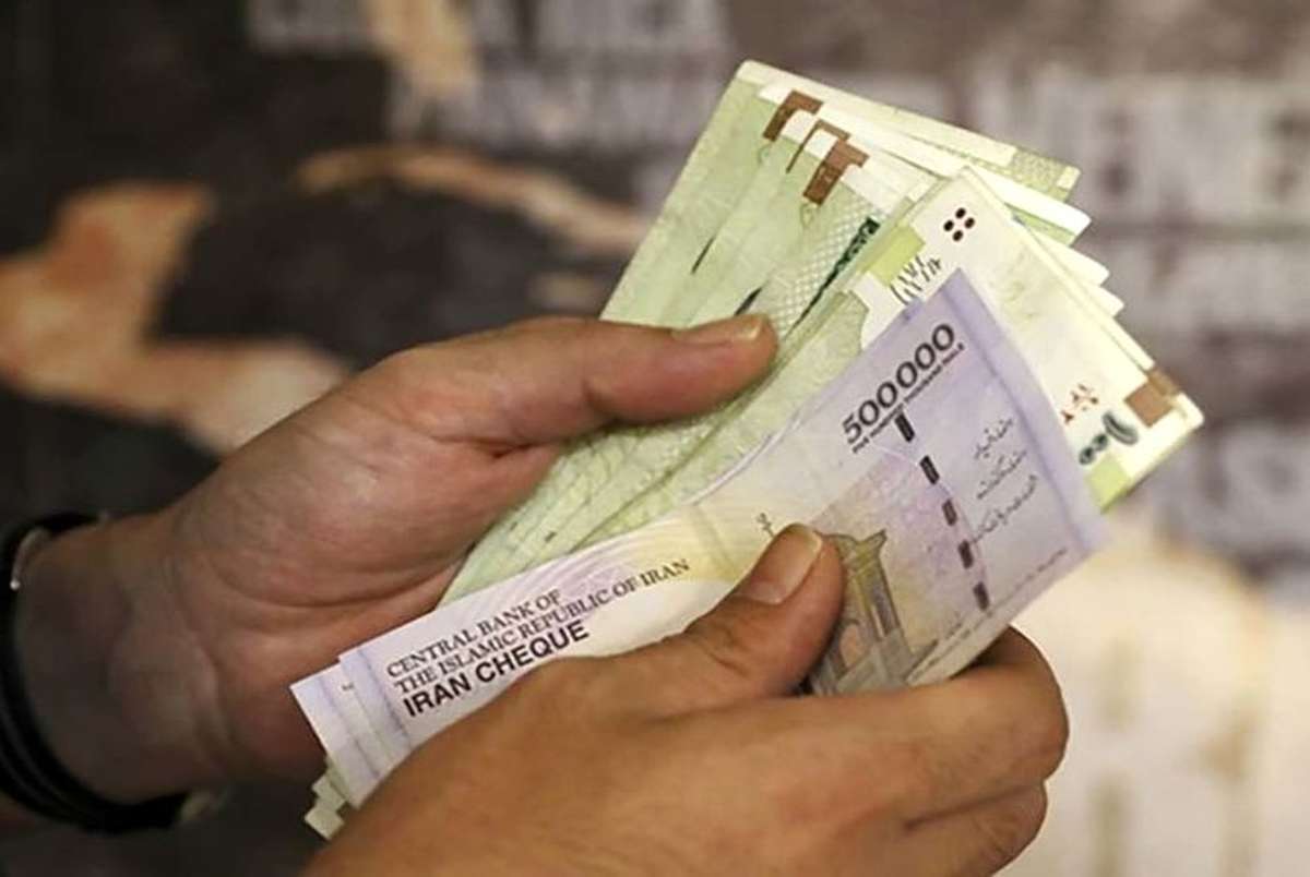 دولت برای تعیین دستمزد کارگران وقتکشی میکند