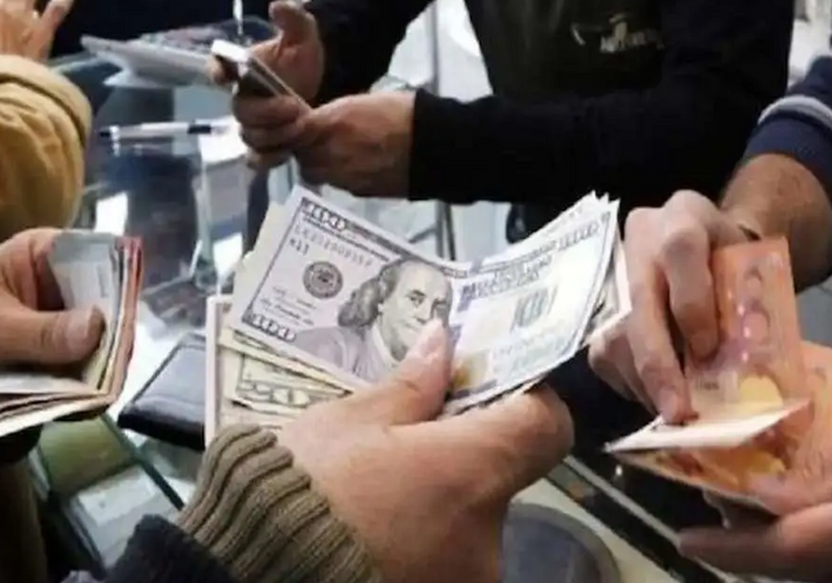 پیشبینی قیمت دلار در ۲۲ اسفند ۱۴۰۲؛ نرخ ارز نوسانگیری شد؟