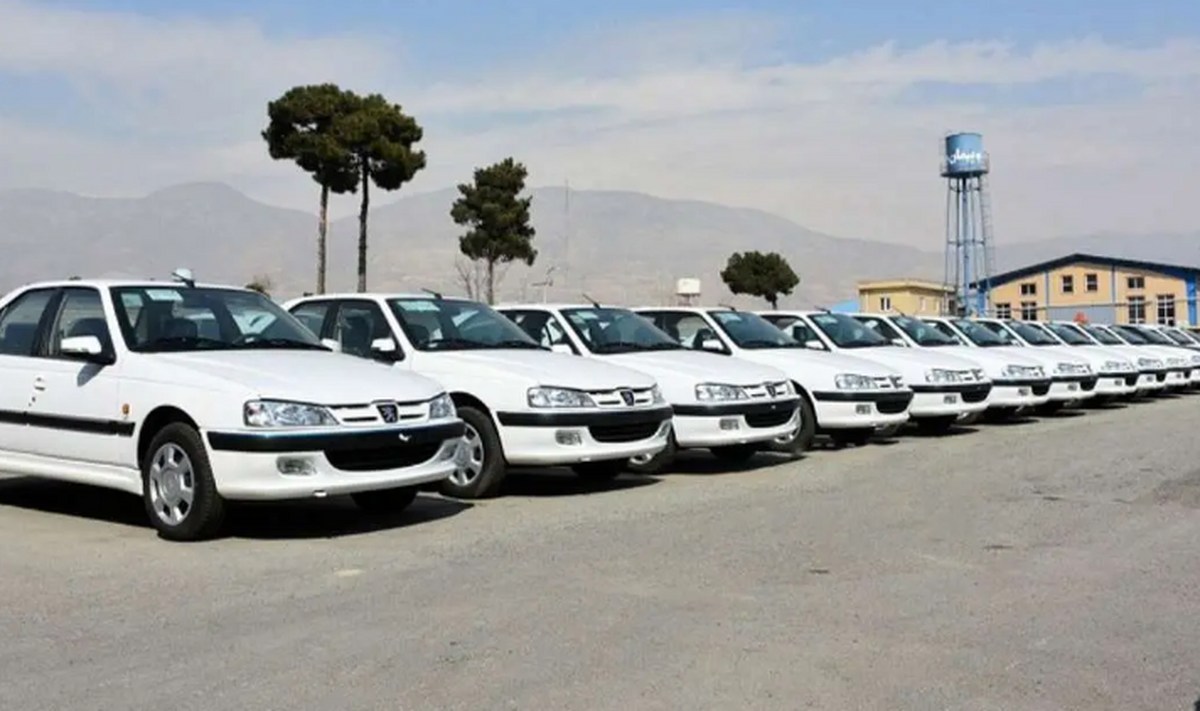 قیمت انواع خودروی داخلی و خارجی امروز ۲۷ اسفند ۱۴۰۲/ خواب زمستانی بازار خودرو در روزهای پایانی سال + جدول