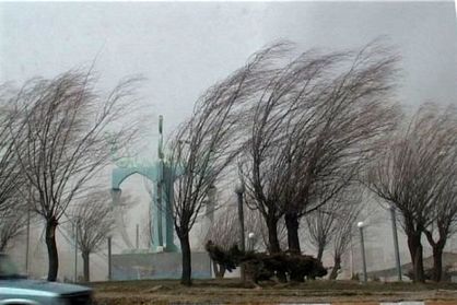 وزش باد شدید و خیزش گرد و خاک در ۶ استان