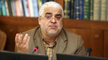 مردم از شما بیزار هستند/ جای عذرخواهی میگویند این گدابازیها چیست!