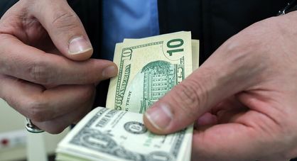 خبر ممنوعیت معاملات دلار در عراق صحت دارد؟