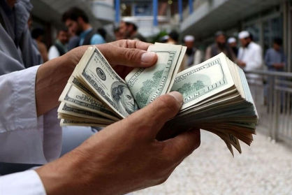 قیمت دلار امروز ۱۸ خرداد ۱۴۰۲ در صرافیها و مرکز مبادله چند؟