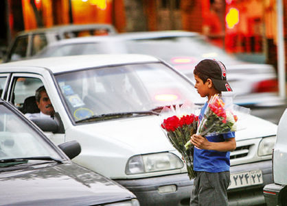 «سرقفلی» چهارراهها در دست مافیا و باندهای کودکان خیابان