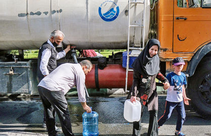 درخواست محاکمه در برابر پیشنهاد مناظره