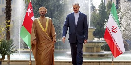 عمان دلار را نزولی کرد