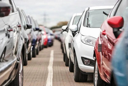 قیمت خودروهای داخلی و خارجی در بازار آزاد ۳۰ تیر ۱۴۰۲/ در شرایط فعلی خودرو بخریم یا نه؟+ جدول قیمتها