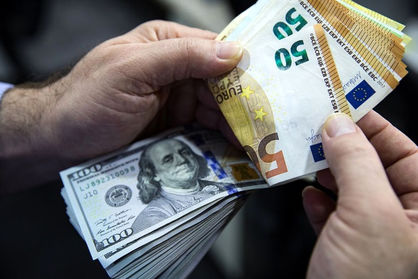 قیمت دلار و یورو امروز اول مرداد ۱۴۰۲ در صرافی‌ها و مرکز مبادله چند؟