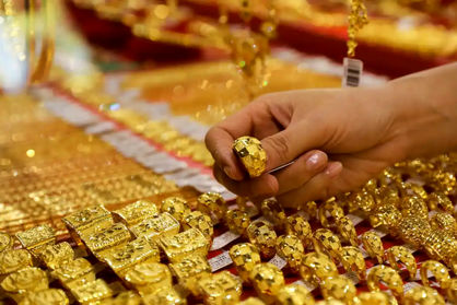 قیمت طلا، سکه امروز ۲۸ مرداد ۱۴۰۲/ طلای ۱۸ عیار و سکه امامی در بازار آزاد چند قیمت خورد؟+ جدول قیمت‌ها