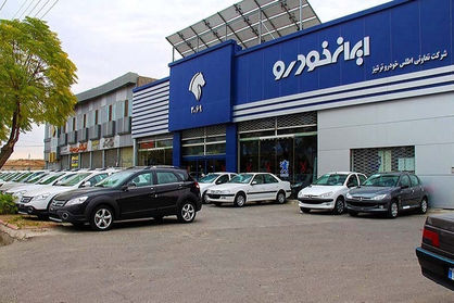 قیمت خودروهای ایران‌خودرو در بازار آزاد ۳ مرداد ۱۴۰۲/ دناپلاس، پژو پارس، رانا، تارا و ۲۰۷ چند؟+ جدول قیمت‌ها