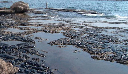 دلیل آلودگی نفتی در گناوه چیست؟