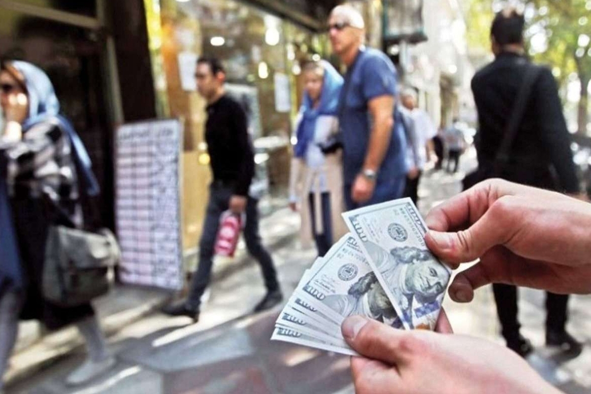 قیمت دلار امروز ۲۰ آبان ۱۴۰۲ در بازار آزاد/ دلار نهایتا تا کجا بالا میرود؟