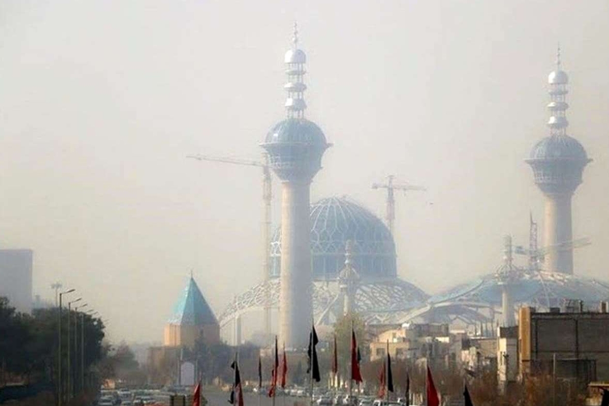 آلودگی هوا مدارس اصفهان و برخی شهرستان‌ها را دوباره تعطیل کرد