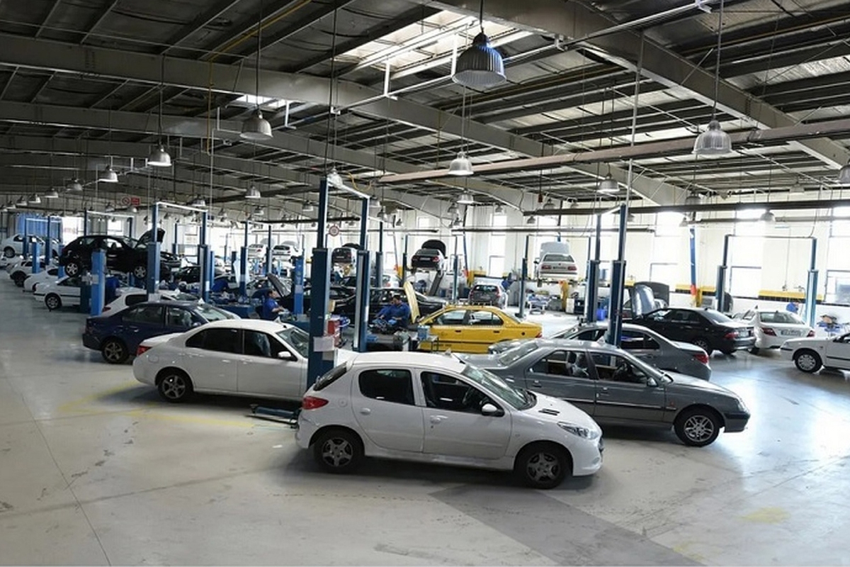 قیمت خودروهای ایرانخودرو در بازار آزاد ۲۴ آبان ۱۴۰۲/ تارا اتوماتیک، دناپلاس، پژو ۲۰۷ و راناپلاس چند؟+ جدول قیمتها