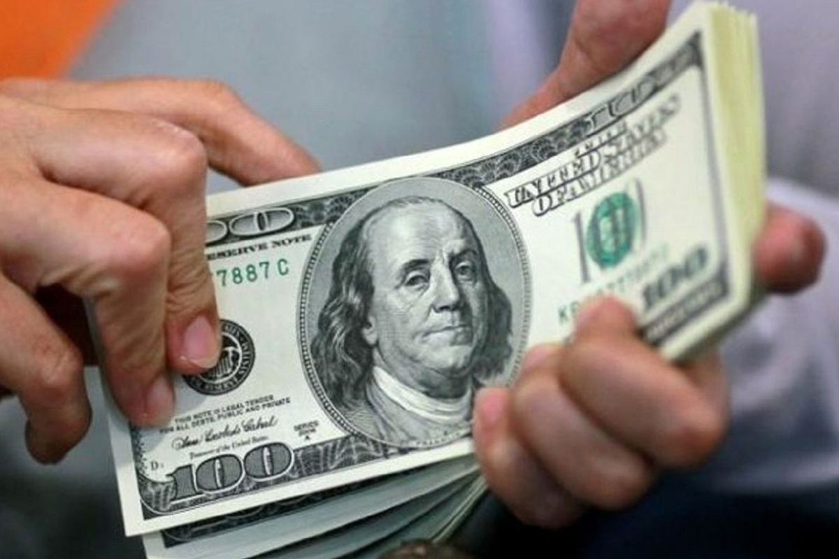 قیمت دلار امروز ۲۶ آبان ۱۴۰۲ در بازار آزاد/ دلار به بازار ارز سیگنال کاهش قیمت میدهد؟
