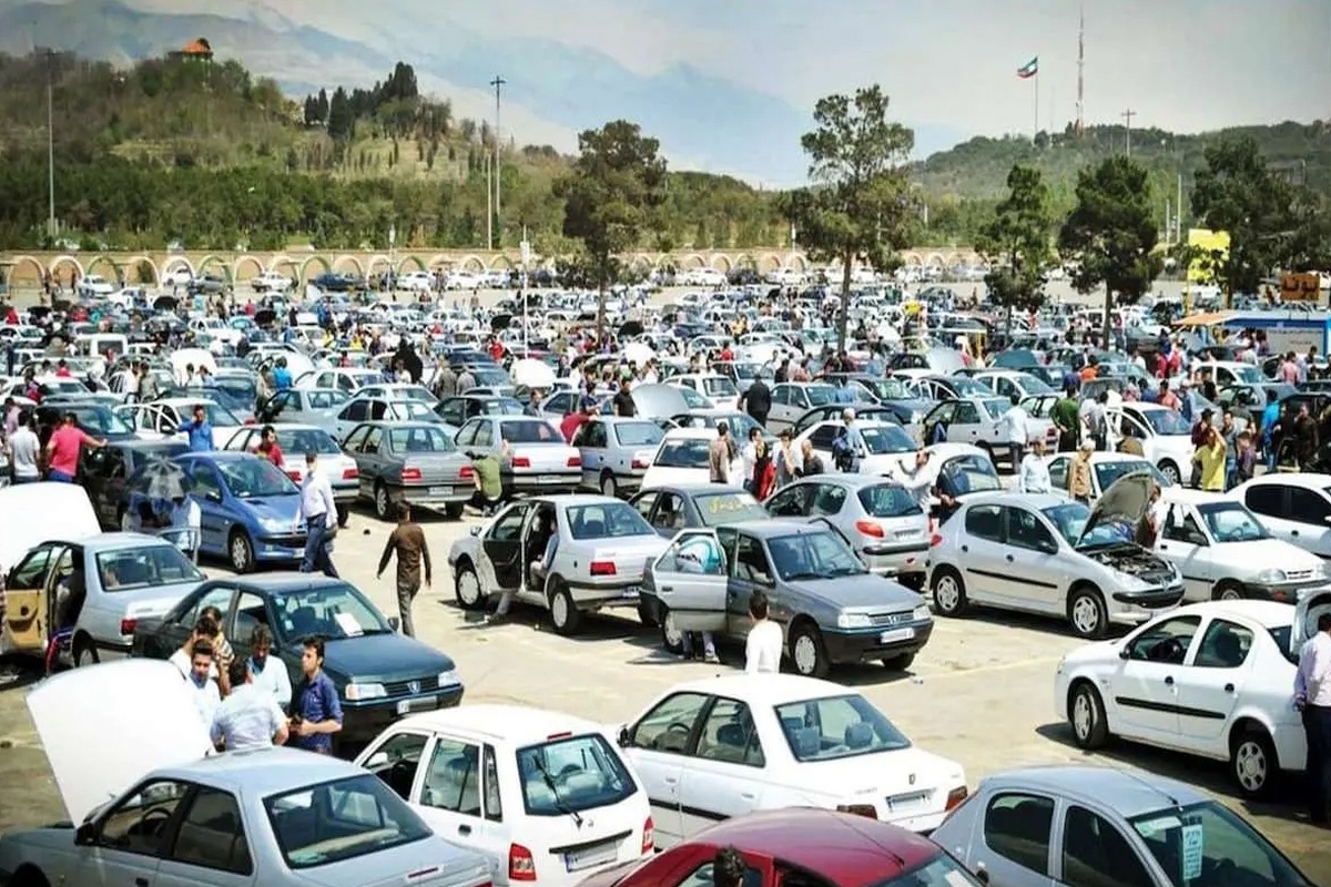 قیمت خودروهای داخلی و خارجی در بازار آزاد ۲۰ آذر ۱۴۰۲/ این خودروها ارزان شدند+ جدول قیمتها