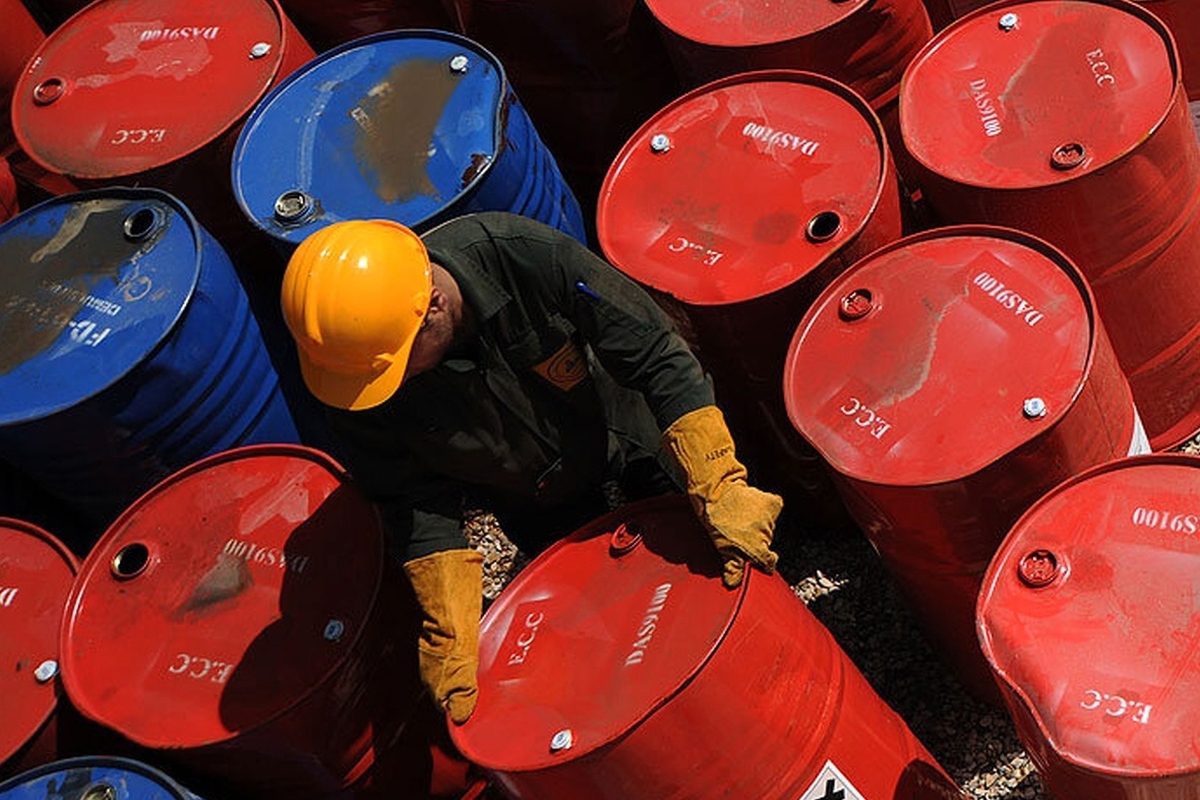 افزایش اندک قیمت نفت در آستانه اجلاس فدرال رزرو/ نفت برنت ۷۶ دلار و ۲۷ سنت شد