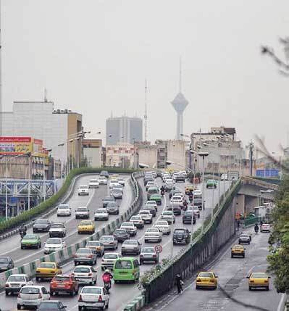 تهران باراني مي‌شود