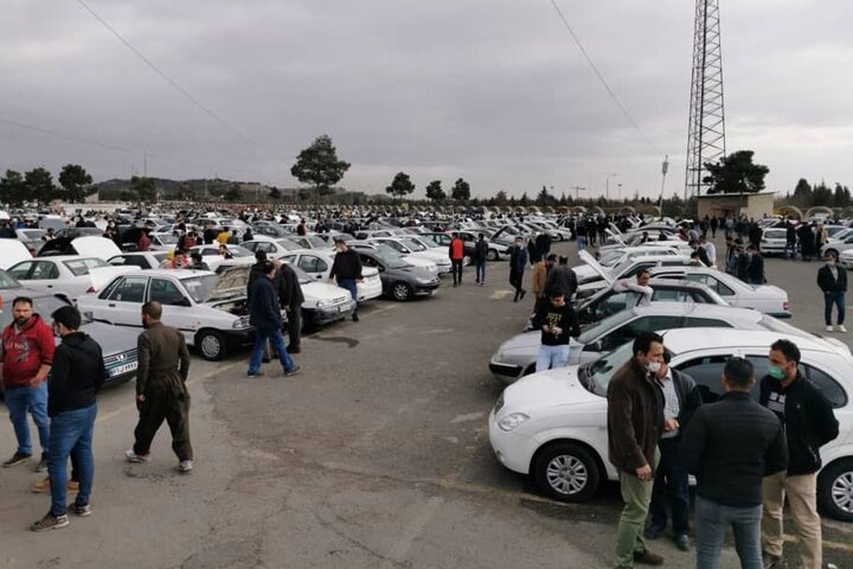قیمت خودروهای داخلی و خارجی در بازار آزاد ۲۴ آذر ۱۴۰۲/ رکود به بازار خودرو برگشت؟+ جدول قیمتها