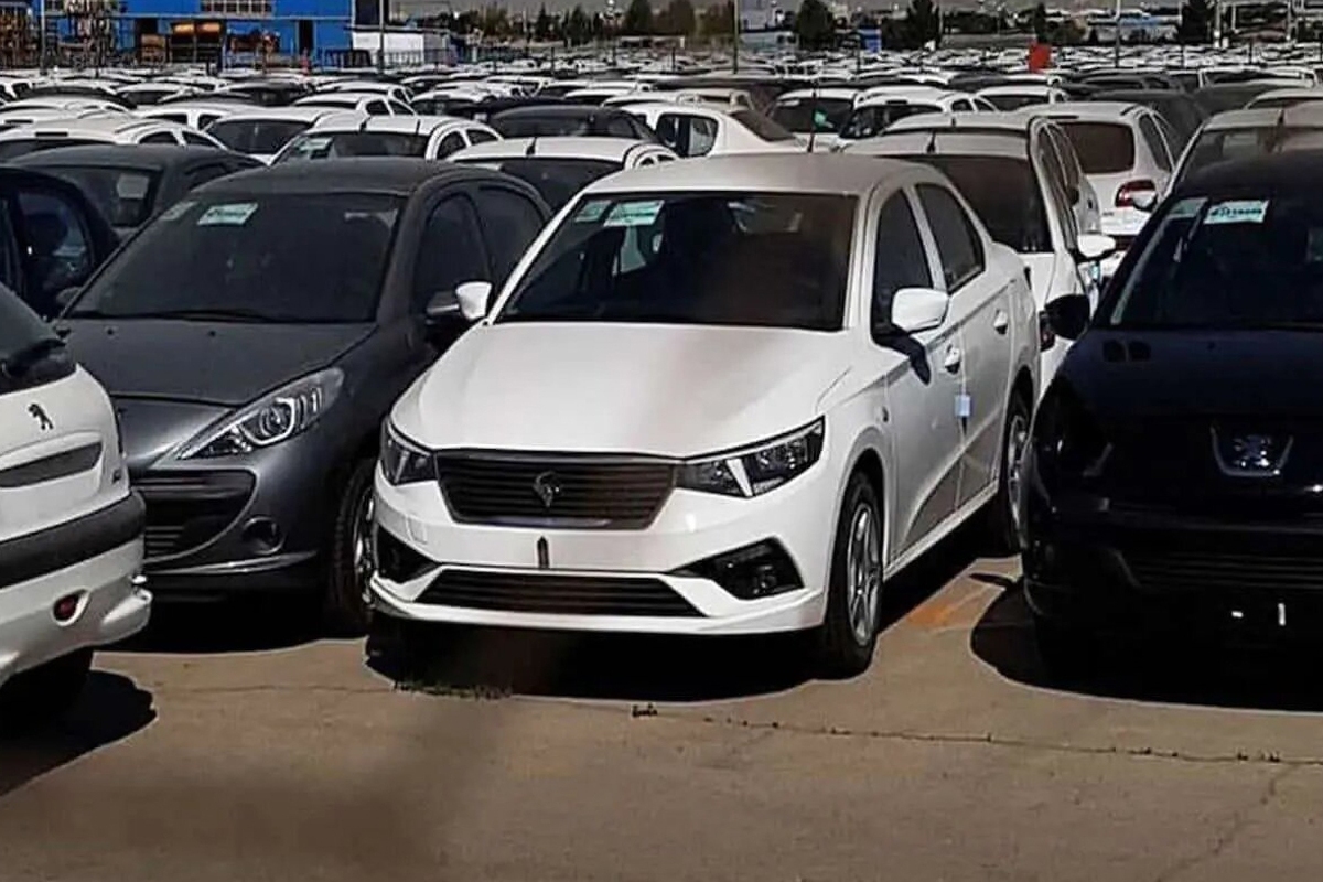 قیمت خودروهای داخلی و خارجی در بازار آزاد ۲۸ آذر ۱۴۰۲؛ کدام خودروها گران شدند؟+ جدول قیمتها