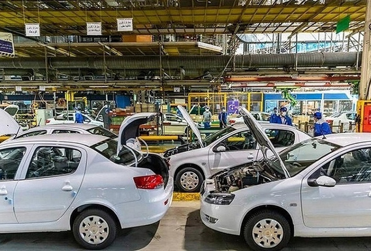 قیمت خودروهای ایرانخودرو در بازار آزاد ۴ آذر ۱۴۰۲/ پژو پارس، دناپلاس، تارا سال و رانا پلاس چند؟+ جدول قیمتها