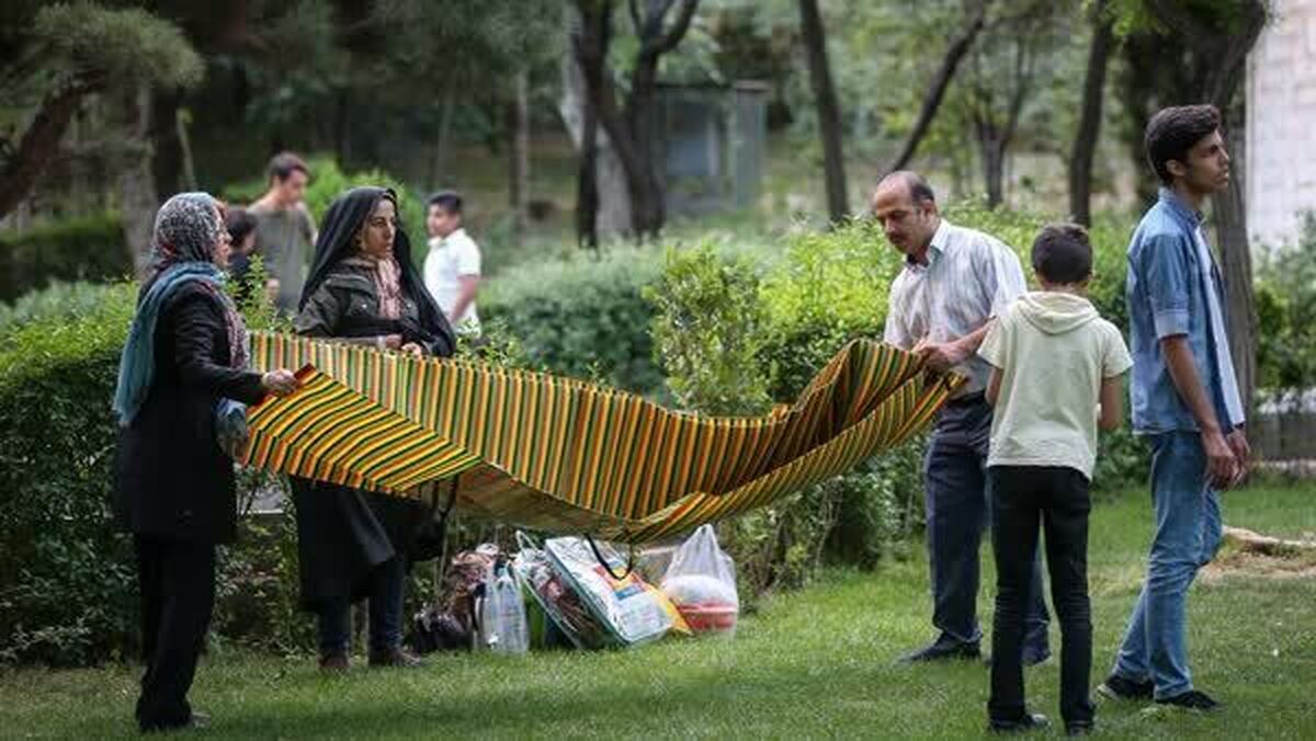 تعطیلی بوستانها در روز ۱۳ فروردین تکذیب شد