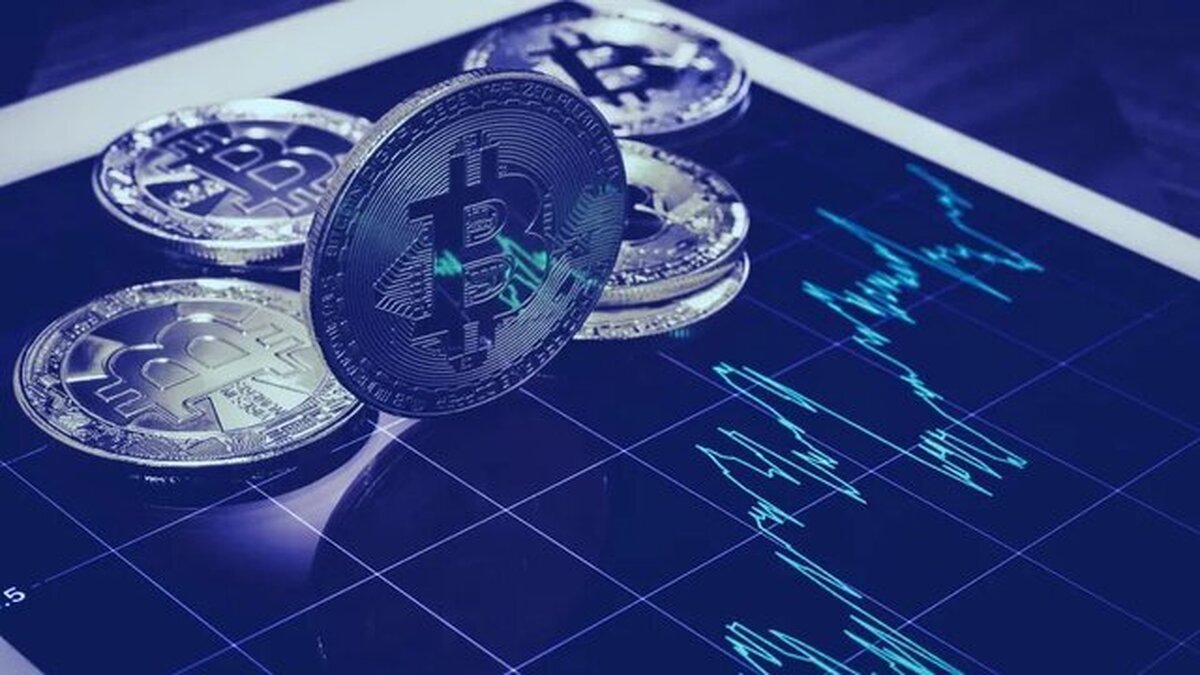 قیمت بیت کوین در بازارهای جهان؛ ناامیدی از کاهش نرخ بهره در آمریکا منجر به سقوط شد!
