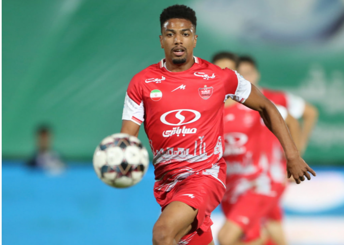 مدافع مراکشی نیم فصل از پرسپولیس جدا می شود مدافع مراکشی نیم فصل از پرسپولیس جدا می شود