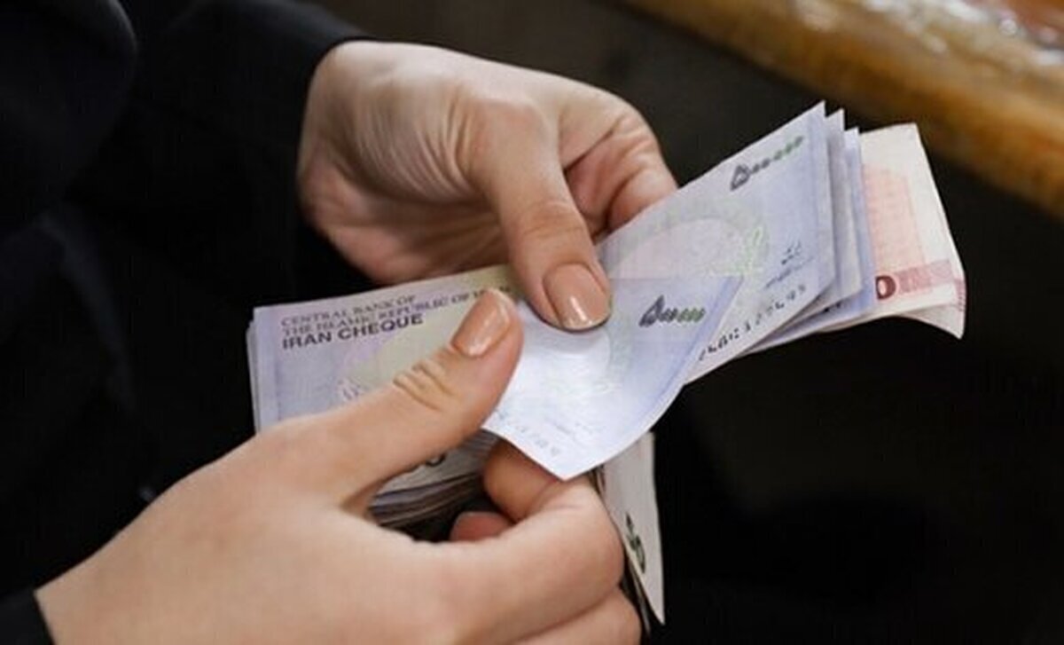 بیشترین حقوق ماهانه در ایران را کدام افراد دریافت می‌کنند؟