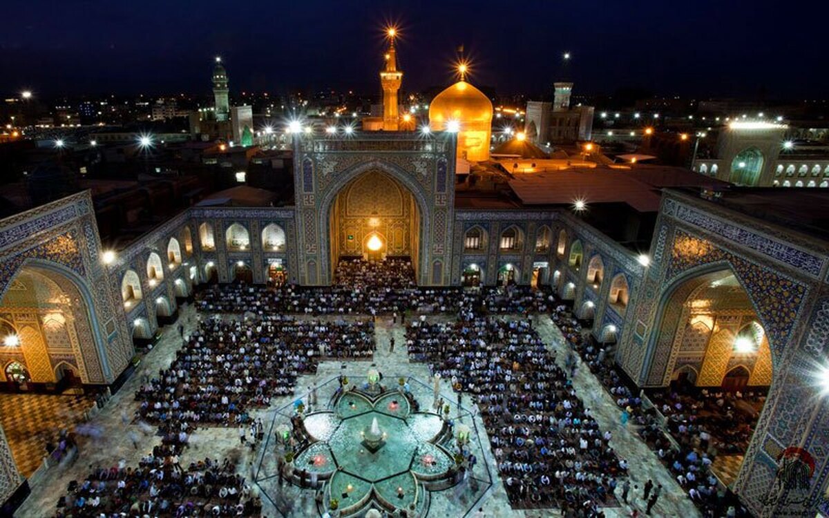 یک میلیون زائر به مشهد رفتند یک میلیون زائر به مشهد رفتند