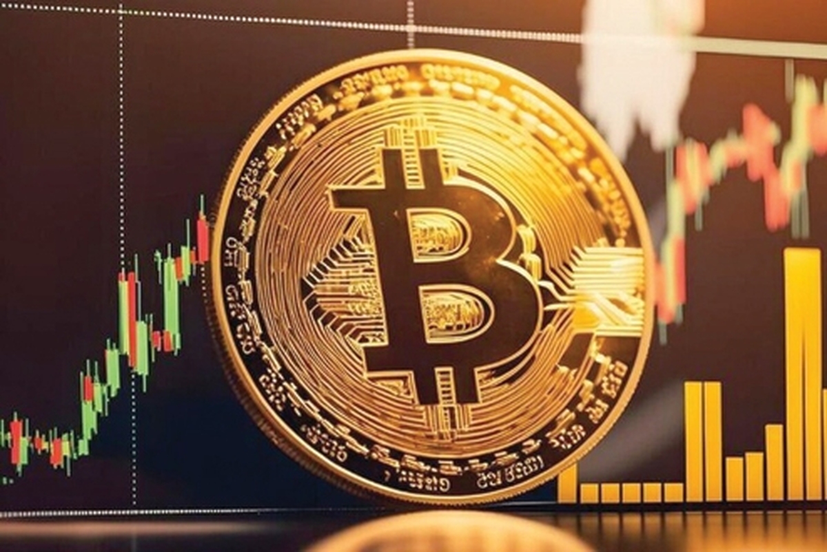 بيتكوين بار ديگر به پا خاست