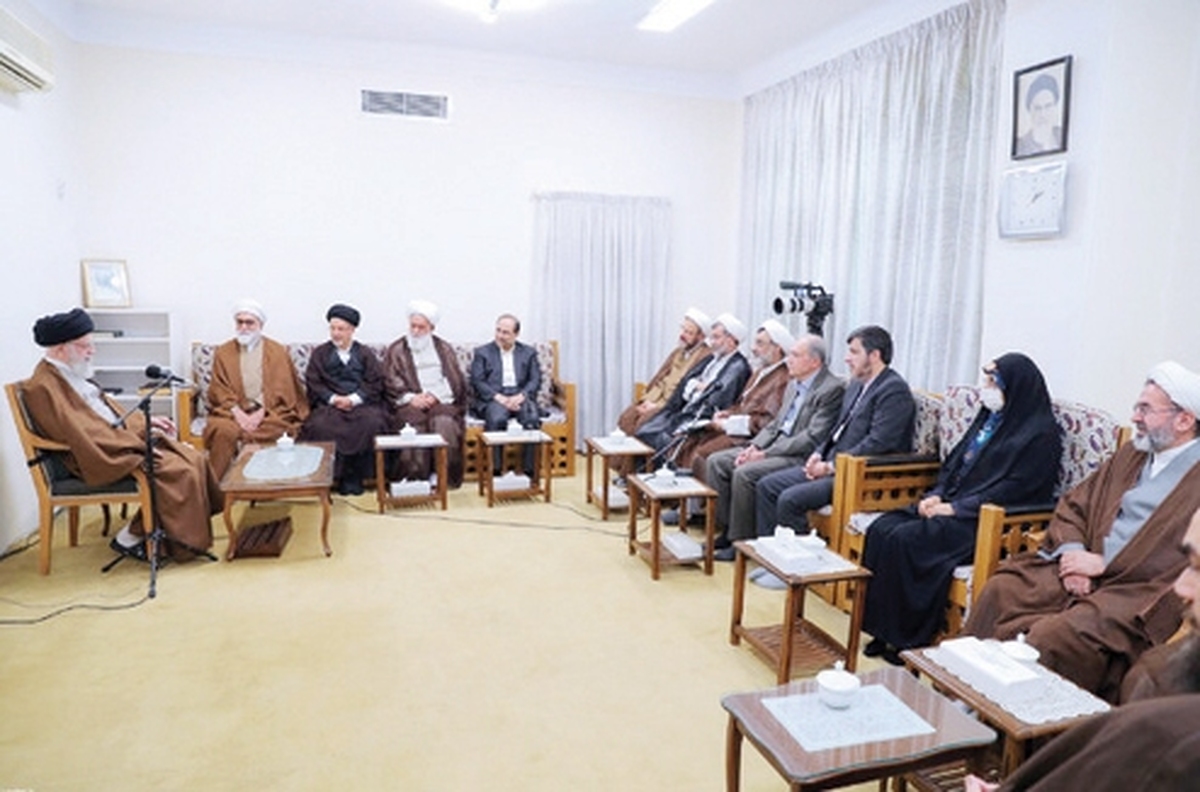 يكي از وظايف بزرگمان اين است كه ائمه را به دنيا معرفي كنيم