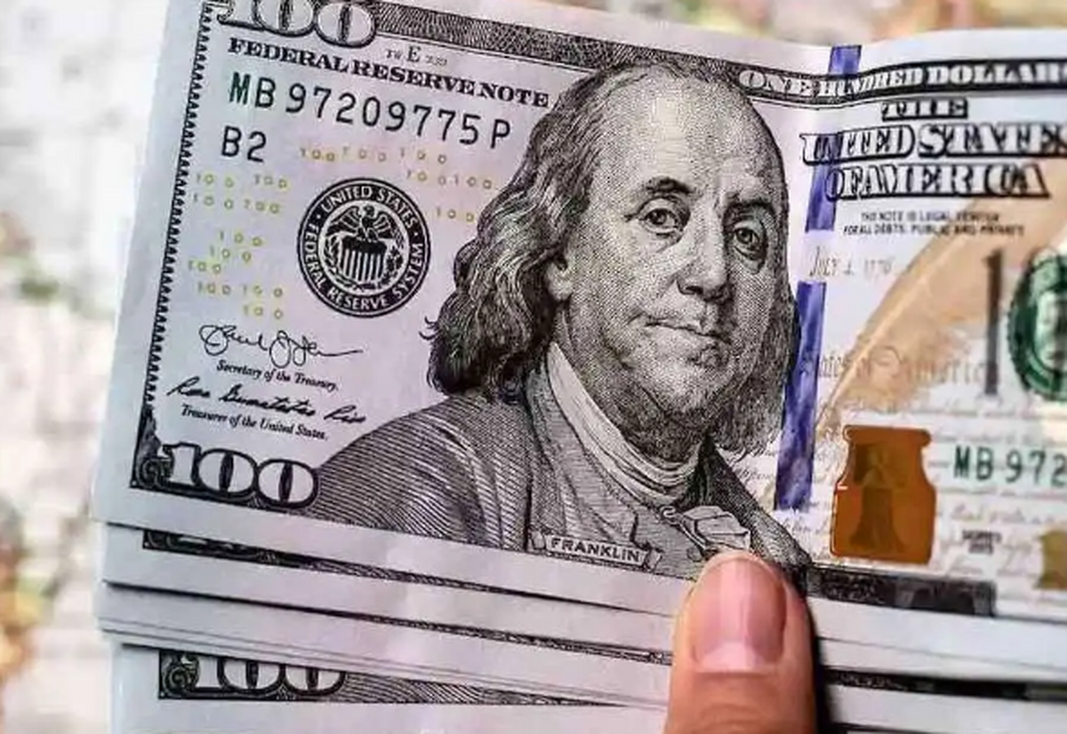 یشبینی قیمت دلار در روز سهشنبه ۴ اردیبهشت ۱۴۰۳؛ ارز در روند اصلاح قرار گرفت؟