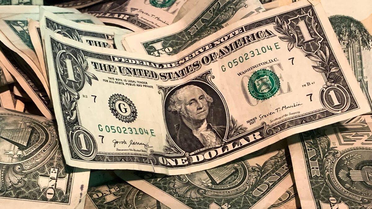 دولت میخواهد قیمت دلار را بین ۶۵ تا ۷۵ هزار تومان نگه دارد؟