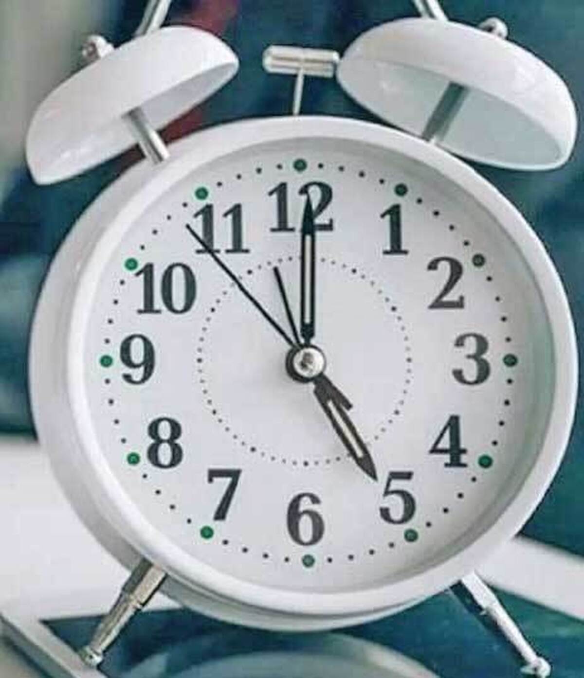 ساعت كار ادارات از چهارشنبه به ۶ صبح تا ۱۳ تغيير ميكند