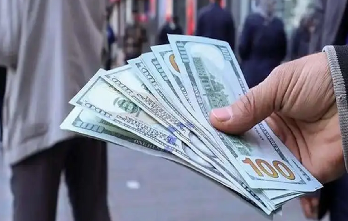 پیشبینی قیمت دلار در چهارشنبه ۳۰ خرداد ۱۴۰۳؛ دلار آماده ورود به کریدور ششم؟