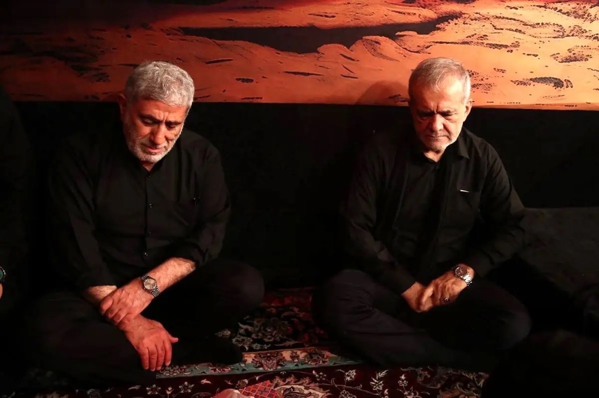 حضور پزشکیان رئیس جمهور منتخب و سردار قاآنی در حسینیه امام حسن مجتبی(ع) در صبح روز عاشورا