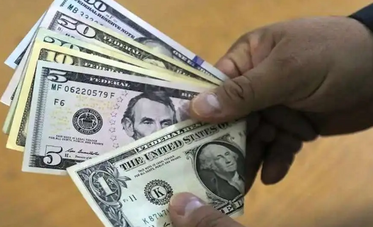 قیمت دلار امروز ۱۷ شهریور ۱۴۰۳؛ نرخ ارز میان دو کریدور سرگردان شد + جدول قیمت دلار امروز ۱۷ شهریور ۱۴۰۳؛ نرخ ارز میان دو کریدور سرگردان شد + جدول