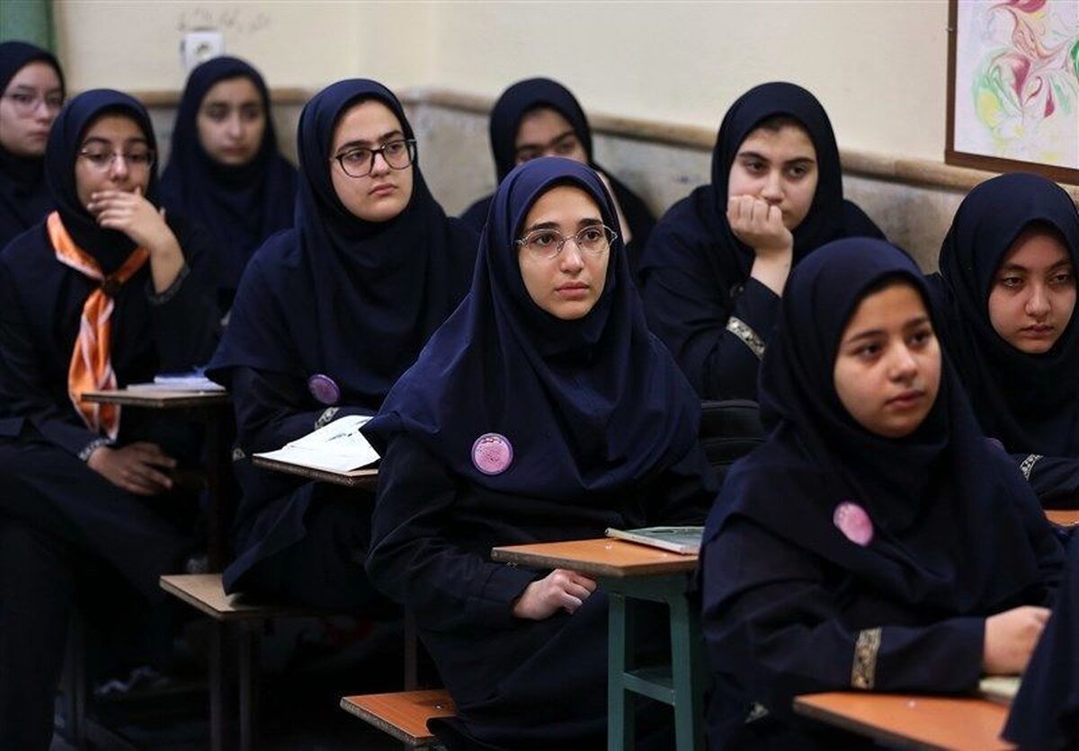 مجموع نمرات دانشآموزان مدارس دولتی بیشتر از غیردولتیها شد مجموع نمرات دانشآموزان مدارس دولتی بیشتر از غیردولتیها شد
