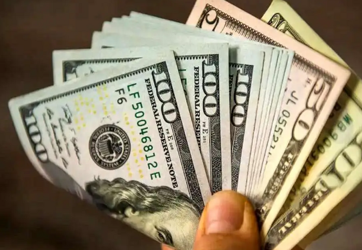 قیمت دلار امروز ۲۷ شهریور ۱۴۰۳؛ نرخ ارز در بازار آزاد چقدر بالا رفت؟ + جدول قیمت دلار امروز ۲۷ شهریور ۱۴۰۳؛ نرخ ارز در بازار آزاد چقدر بالا رفت؟ + جدول