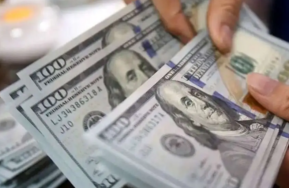 پیش بینی قیمت دلار ۳ شهریور ۱۴۰۳/ سیگنال قاهره دلار را از حاشیه امن خارج میکند؟