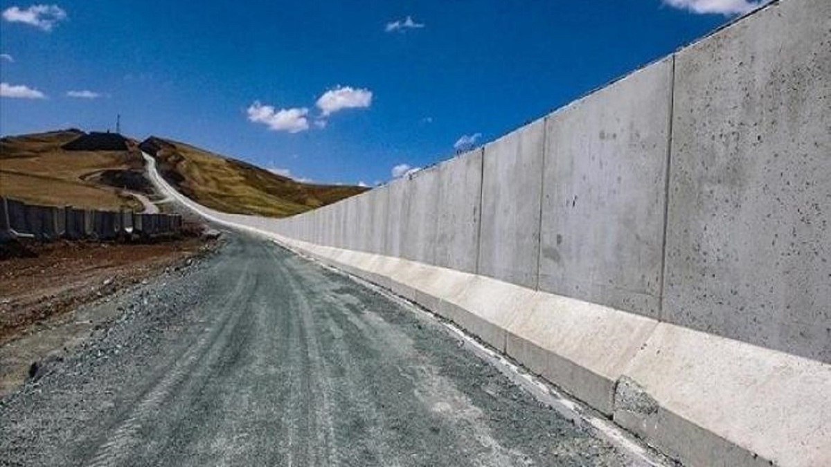 ایران در مرز افغانستان دیوار میکشد؟