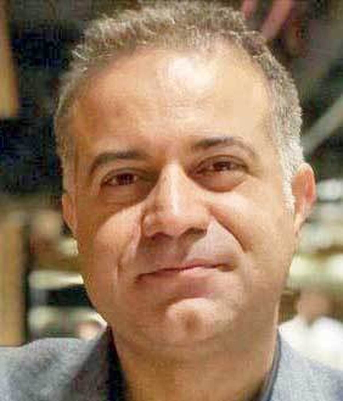 اعتماد به بورس رسيد اعتماد به بورس رسيد